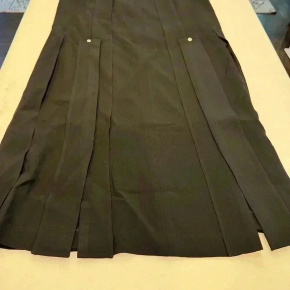 Lafayette 148 black pleated sleeveless dress with gold accent buttons size SP - Picture 9 of 13